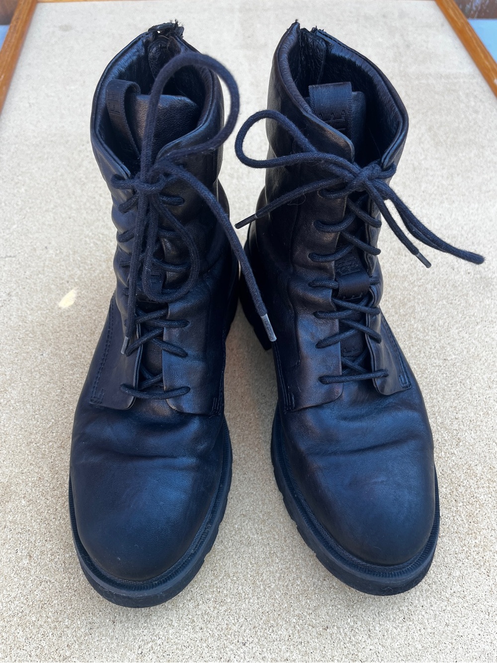 Frye Black Leather Lace-Up Women's Boots - 9.5
